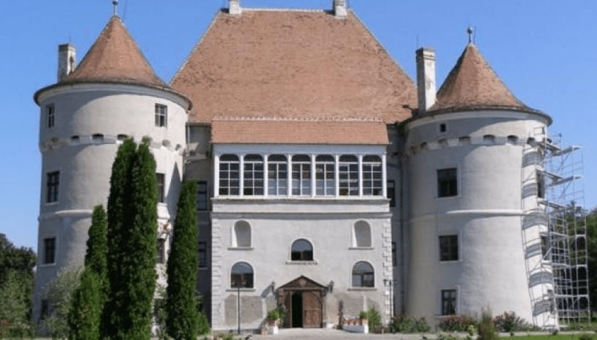 Castelul Haller, Olthévíz, Romania, Romania